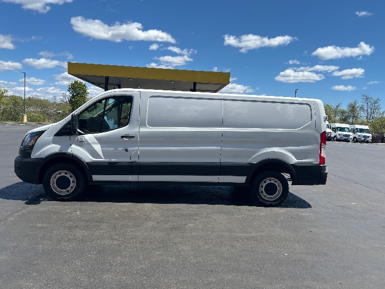 Used 2021 Ford Transit 250 - photo 6