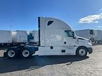 Used 2022 Freightliner Cascadia Detroit DD15AT Semi Truck with Sleeper Cab for sale #419188 - photo 8