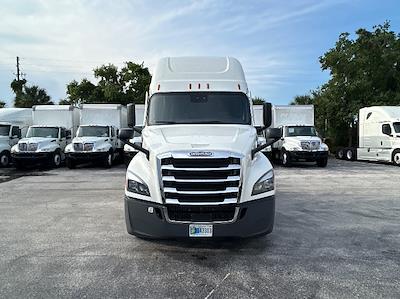 Used 2022 Freightliner Cascadia Detroit DD15AT Semi Truck with Sleeper Cab for sale #419190 - photo 2