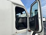 Used 2022 Freightliner Cascadia Detroit DD15AT Semi Truck with Sleeper Cab for sale #419190 - photo 13