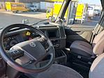 Used 2022 Volvo VNL Volvo D13 Semi Truck for sale #419367 - photo 10
