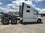 Used 2022 Volvo VNL Volvo D13 Semi Truck for sale #419379 - photo 8