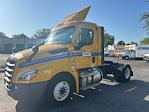 Used 2022 Freightliner Cascadia Detroit DD13 Semi Truck for sale #419555 - photo 3
