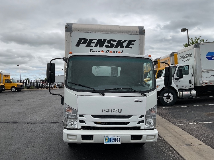 Used 2022 Isuzu NPR-HD - photo 2