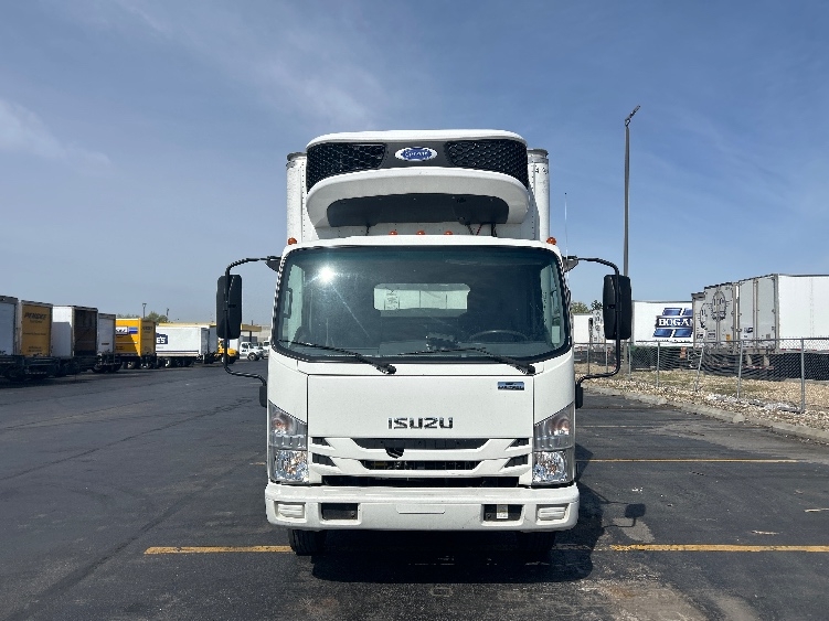 Used 2022 Isuzu NRR - photo 2