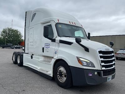 Used 2022 Freightliner Cascadia Detroit DD15AT Semi Truck with Sleeper Cab for sale #421644 - photo 1