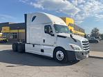 Used 2022 Freightliner Cascadia Detroit DD15AT Semi Truck with Sleeper Cab for sale #421687 - photo 1