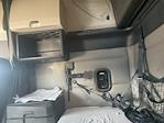 Used 2022 Freightliner Cascadia Detroit DD15AT Semi Truck with Sleeper Cab for sale #421687 - photo 19