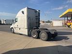 Used 2022 Freightliner Cascadia Detroit DD15AT Semi Truck with Sleeper Cab for sale #421687 - photo 5