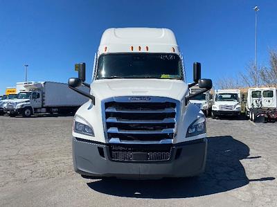 Used 2022 Freightliner Cascadia Detroit DD15AT Semi Truck with Sleeper Cab for sale #421689 - photo 2