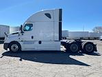Used 2022 Freightliner Cascadia Detroit DD15AT Semi Truck with Sleeper Cab for sale #421689 - photo 4