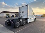 Used 2022 Freightliner Cascadia Detroit DD15AT Semi Truck with Sleeper Cab for sale #421701 - photo 7