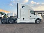 Used 2022 Freightliner Cascadia Detroit DD15AT Semi Truck with Sleeper Cab for sale #421701 - photo 8