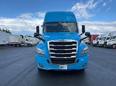 Used 2022 Freightliner Cascadia Detroit DD15AT Semi Truck with Sleeper Cab for sale #421821 - photo 2