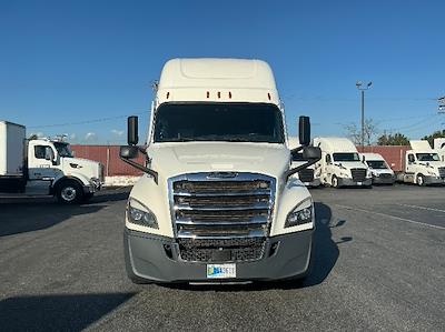 Used 2022 Freightliner Cascadia - photo 1