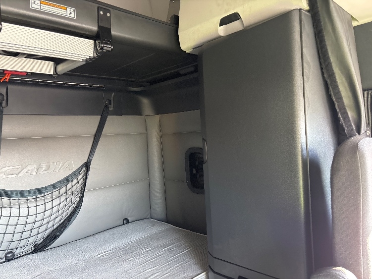 Used 2022 Freightliner Cascadia - photo 20