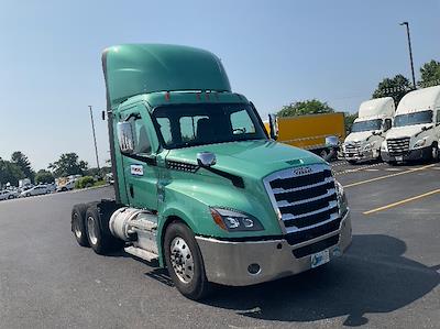 Used 2022 Freightliner Cascadia Detroit DD15AT Semi Truck for sale #424184 - photo 1