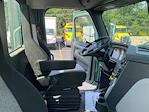 Used 2022 Freightliner Cascadia Detroit DD15AT Semi Truck for sale #424184 - photo 14