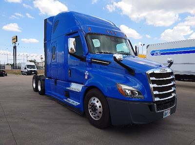 Used 2022 Freightliner Cascadia Detroit DD15AT Semi Truck with Sleeper Cab for sale #426344 - photo 1