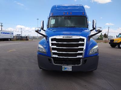 Used 2022 Freightliner Cascadia Detroit DD15AT Semi Truck with Sleeper Cab for sale #426344 - photo 2