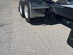Used 2022 Volvo VNR Volvo D13 Semi Truck for sale #427497 - photo 18