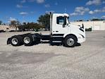 Used 2022 Volvo VNR Volvo D13 Semi Truck for sale #427497 - photo 8