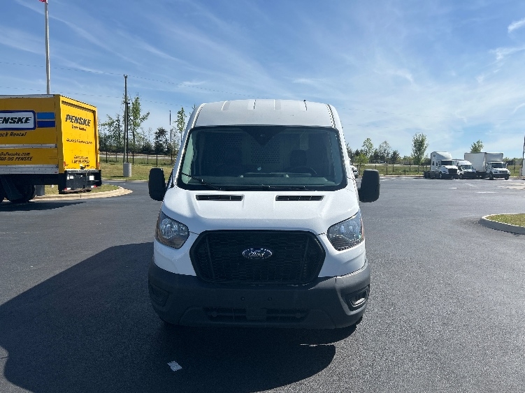 Used 2022 Ford Transit 250 - photo 2