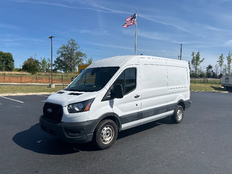 Used 2022 Ford Transit 250 - photo 5