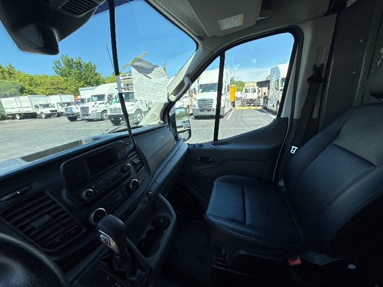 Used 2022 Ford Transit 250 - photo 18