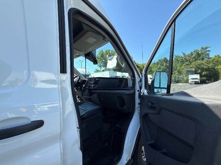 Used 2022 Ford Transit 250 - photo 19