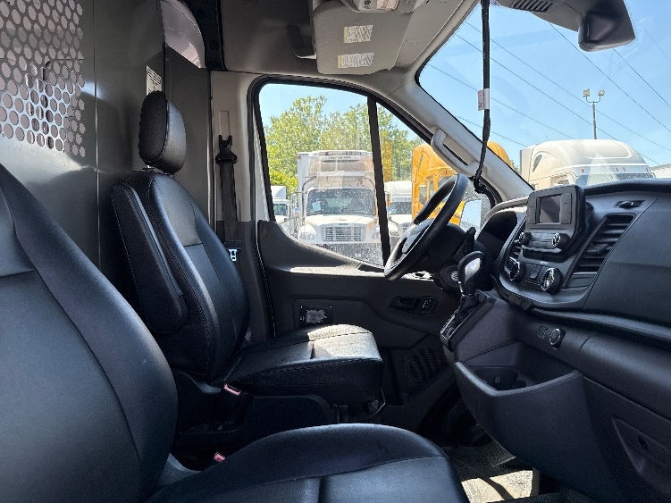 Used 2022 Ford Transit 250 - photo 21