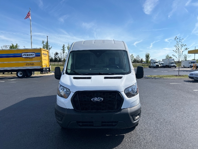 Used 2022 Ford Transit 250 - photo 2