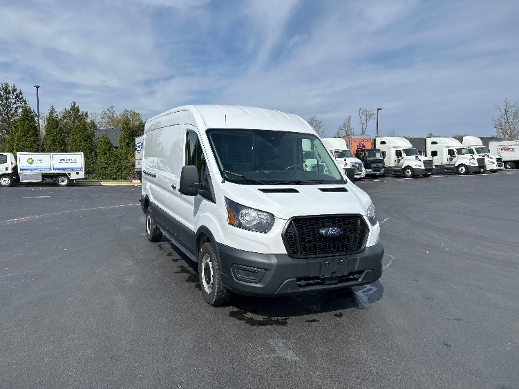 Used 2022 Ford Transit 250 - photo 1