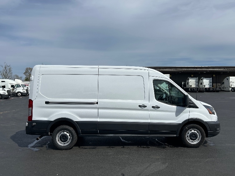 Used 2022 Ford Transit 250 - photo 15