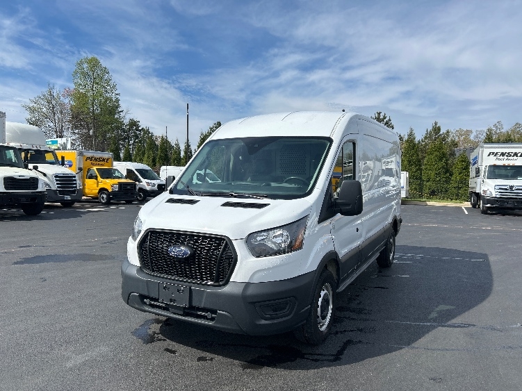Used 2022 Ford Transit 250 - photo 5