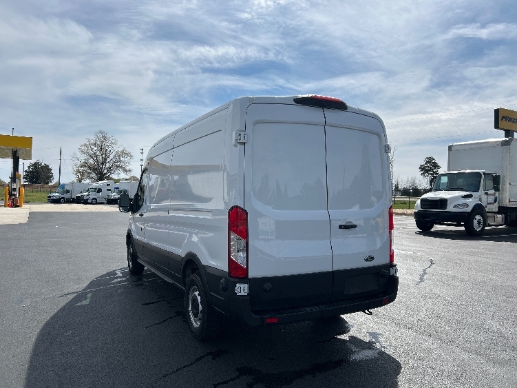 Used 2022 Ford Transit 250 - photo 8