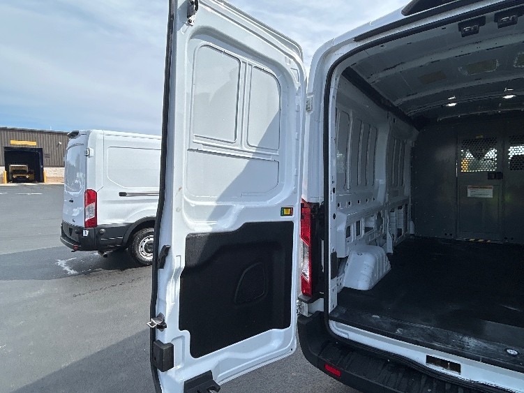 Used 2022 Ford Transit 250 - photo 12