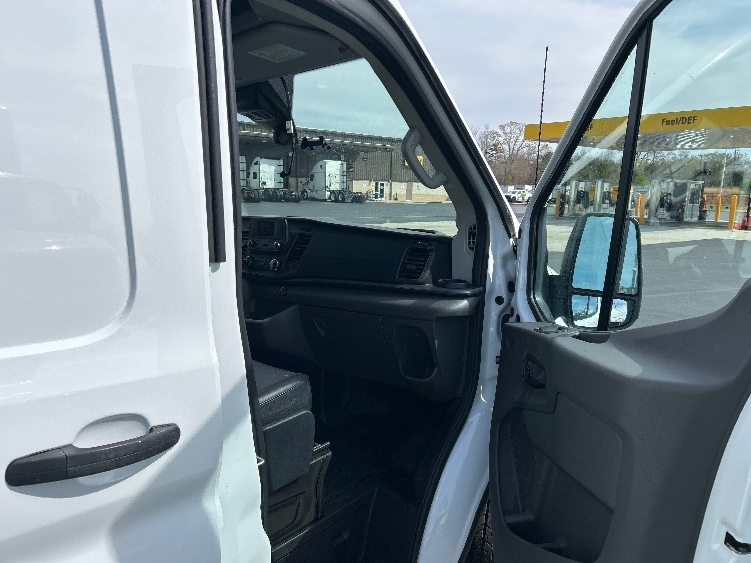 Used 2022 Ford Transit 250 - photo 20