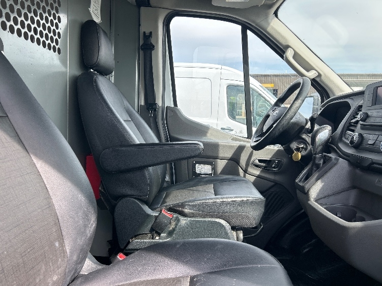 Used 2022 Ford Transit 250 - photo 22
