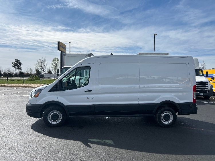 Used 2022 Ford Transit 250 - photo 6