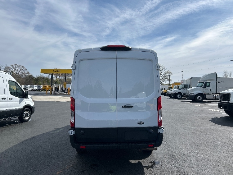 Used 2022 Ford Transit 250 - photo 9
