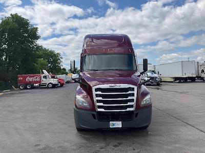 Used 2022 Freightliner Cascadia Detroit DD15AT Semi Truck with Sleeper Cab for sale #428492 - photo 2