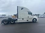Used 2022 Freightliner Cascadia Detroit DD15AT Semi Truck with Sleeper Cab for sale #428749 - photo 8