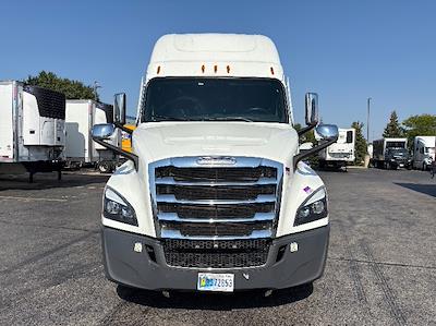 Used 2022 Freightliner Cascadia Detroit DD15AT Semi Truck with Sleeper Cab for sale #428780 - photo 2