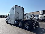 Used 2022 Freightliner Cascadia Detroit DD15AT Semi Truck with Sleeper Cab for sale #428780 - photo 5