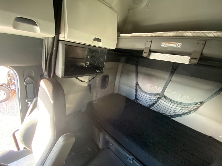 Used 2022 Freightliner Cascadia - photo 20