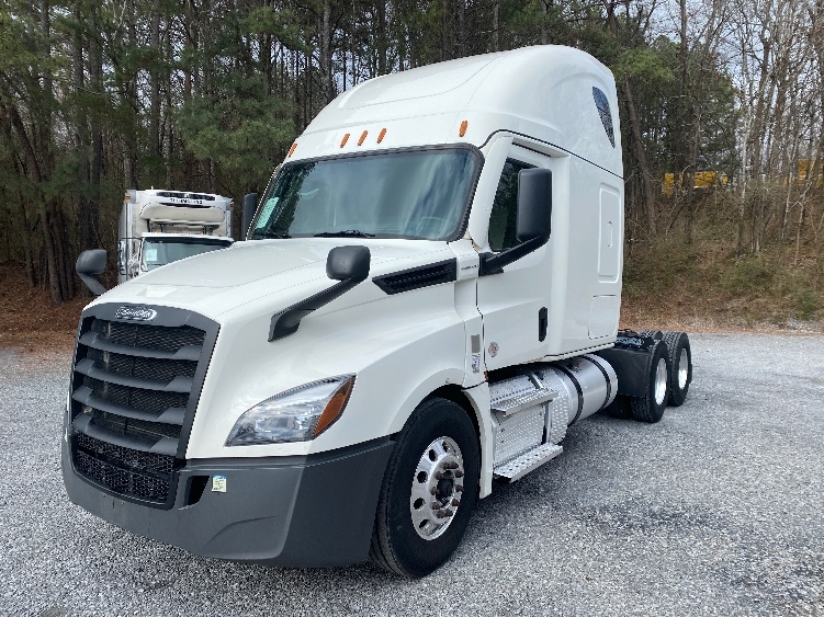 Used 2022 Freightliner Cascadia - photo 5