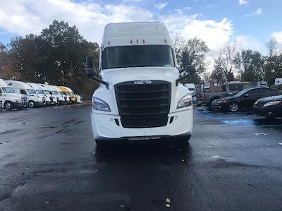 Used 2022 Freightliner Cascadia Detroit DD15AT Semi Truck with Sleeper Cab for sale #428989 - photo 2