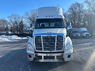 Used 2019 Freightliner Cascadia Detroit DD13 Semi Truck for sale #42907 - photo 2