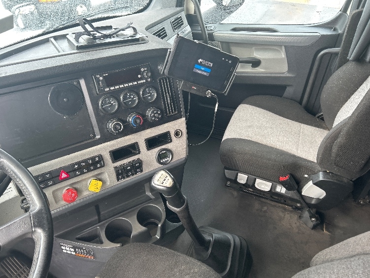 Used 2022 Freightliner Cascadia - photo 14